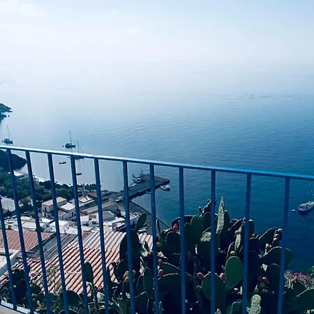 Vista Mare A Filicudi